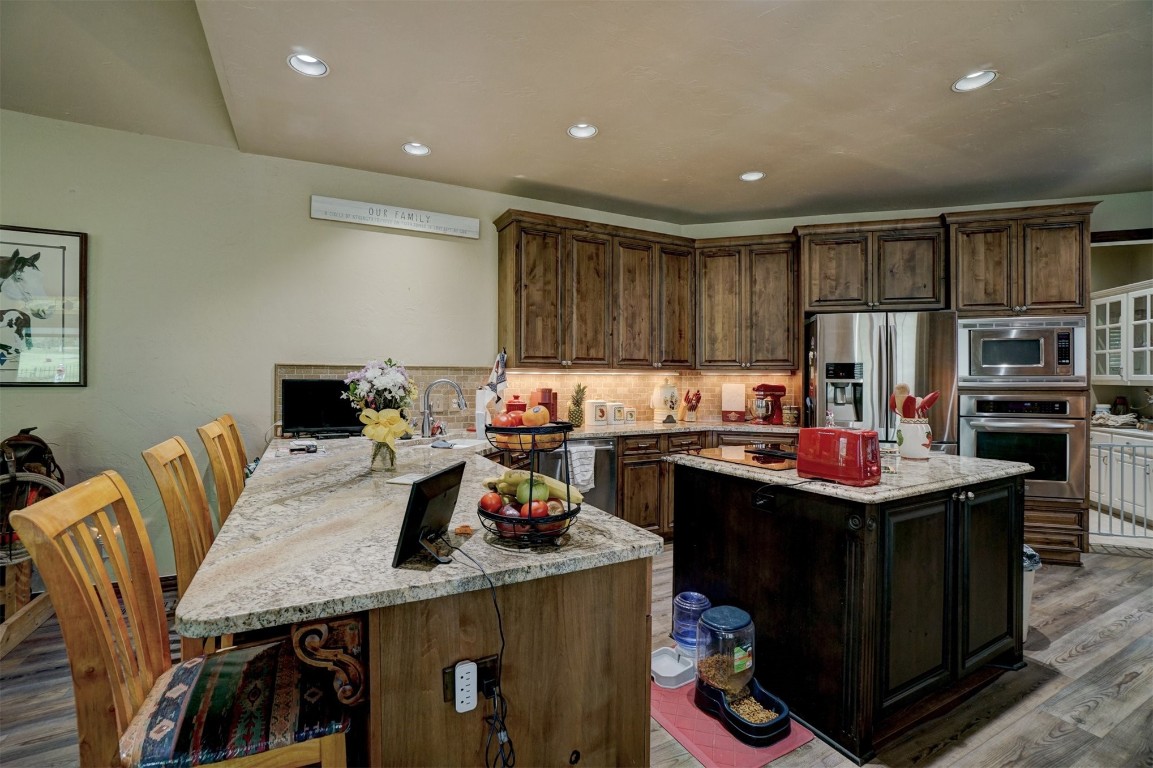 Shawnee, Oklahoma 74801, United States, 4 Bedrooms Bedrooms, ,3 BathroomsBathrooms,Residential,Pending,5070