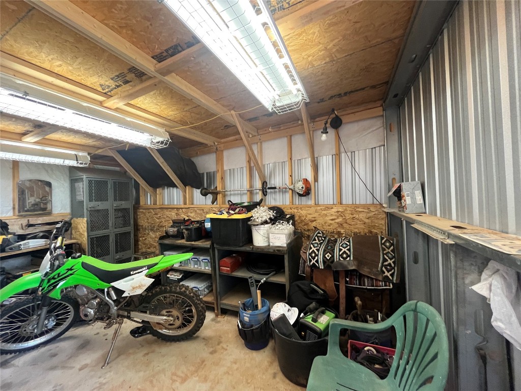 Tecumseh, Oklahoma 74873, United States, 2 Bedrooms Bedrooms, ,2 BathroomsBathrooms,Residential,Active,172308