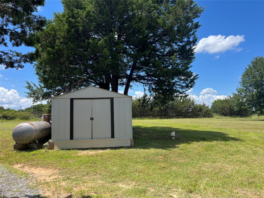 Tecumseh, Oklahoma 74873, United States, 2 Bedrooms Bedrooms, ,2 BathroomsBathrooms,Residential,Active,172308