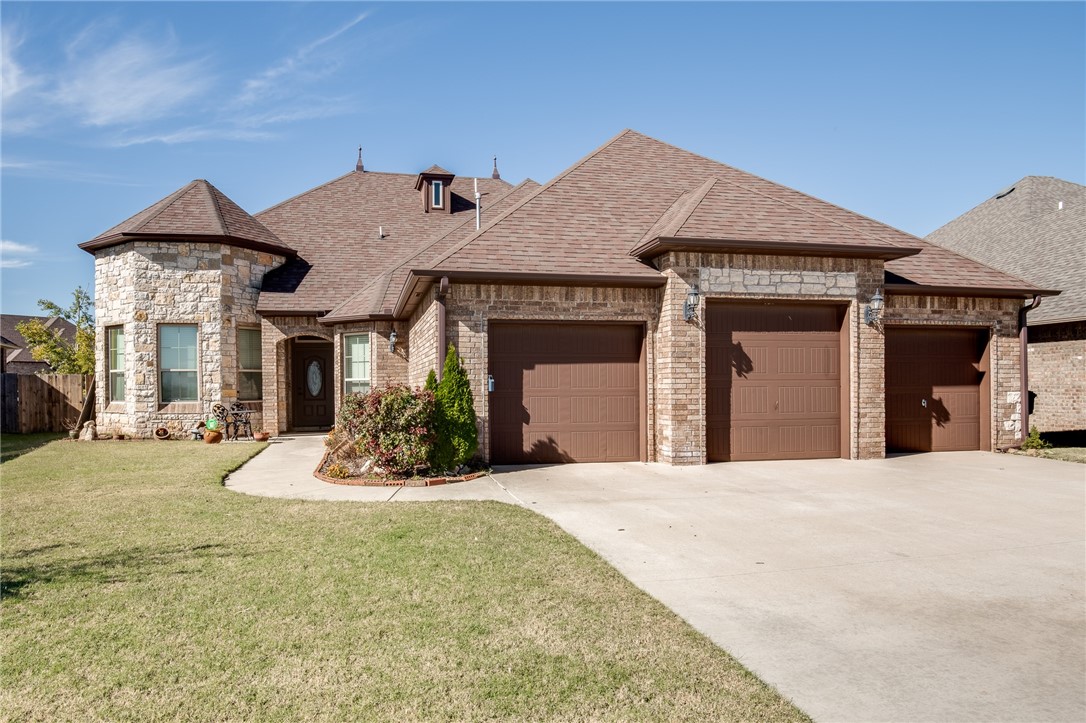 Photo 1 of 36 — 13309 Brampton Way, Yukon, OK 73099