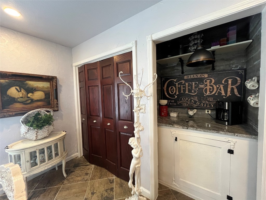 Shawnee, Oklahoma 74804, United States, 4 Bedrooms Bedrooms, ,2 BathroomsBathrooms,Residential,Active,173278