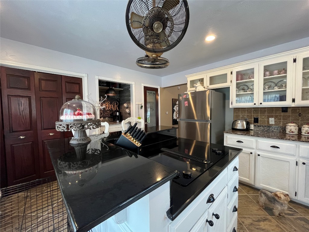 Shawnee, Oklahoma 74804, United States, 4 Bedrooms Bedrooms, ,2 BathroomsBathrooms,Residential,Active,173278