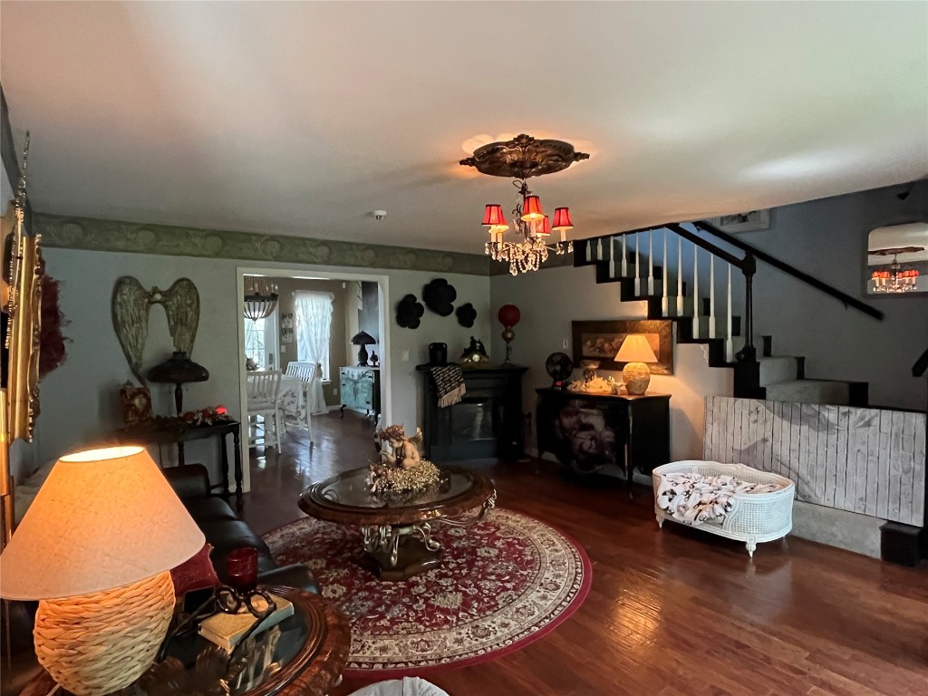 Shawnee, Oklahoma 74804, United States, 4 Bedrooms Bedrooms, ,2 BathroomsBathrooms,Residential,Active,173278