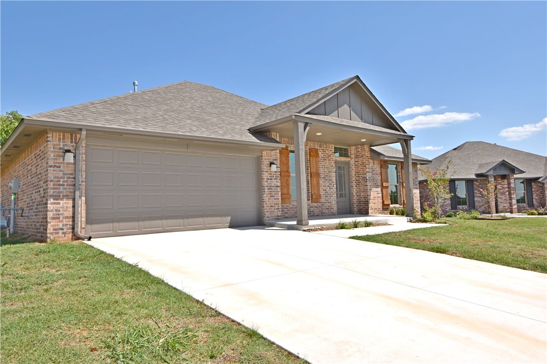 Photo 1 of 33 — 405 Wagon Trail, Guthrie, OK 73044
