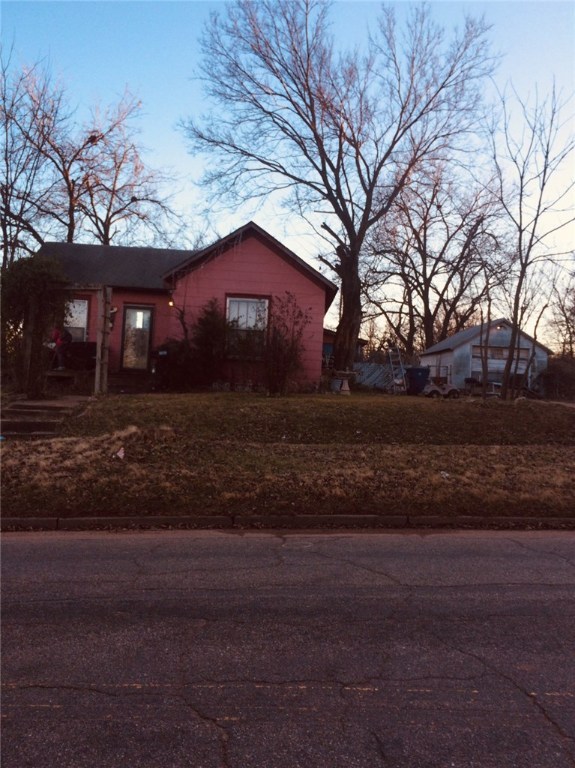 Photo 1 of 2 — 1303 W Noble, Guthrie, OK 73044