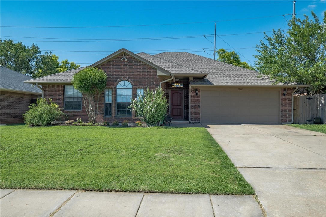 Photo 1 of 19 — 1617 Pinnacle Lane, Edmond, OK 73003
