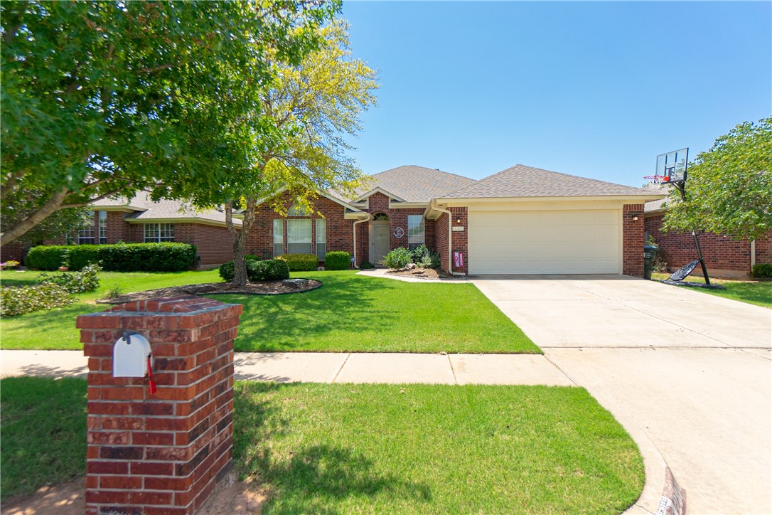 Photo 1 of 35 — 2806 Devonshire Drive, Norman, OK 73071