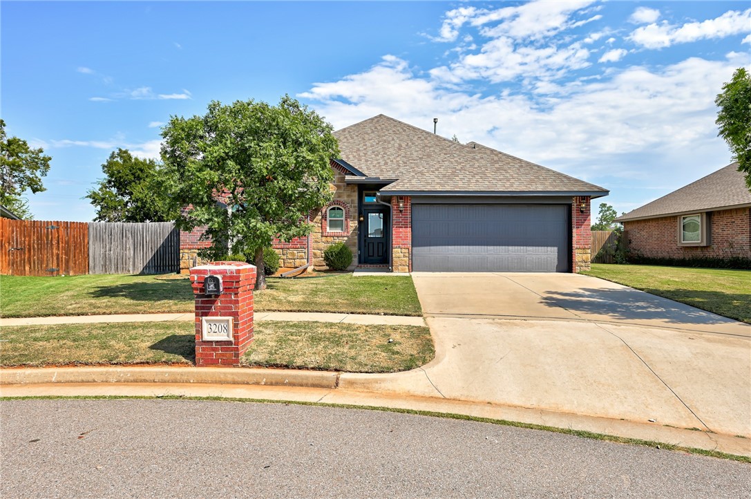 Photo 1 of 36 — 3208 Morgan Creek Road, Yukon, OK 73099