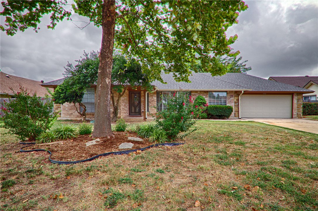 Photo 1 of 25 — 5212 SE 54th Street, Oklahoma City, OK 73135