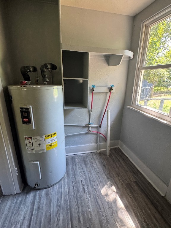 Shawnee, Oklahoma 74801, United States, 2 Bedrooms Bedrooms, ,1 BathroomBathrooms,Residential,Pending,196731