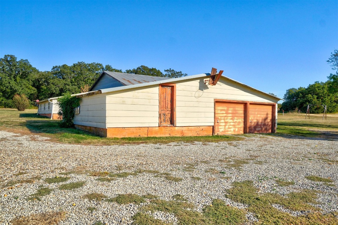 Tecumseh, Oklahoma 74873, United States, 4 Bedrooms Bedrooms, ,4 BathroomsBathrooms,Residential,Pending,36350