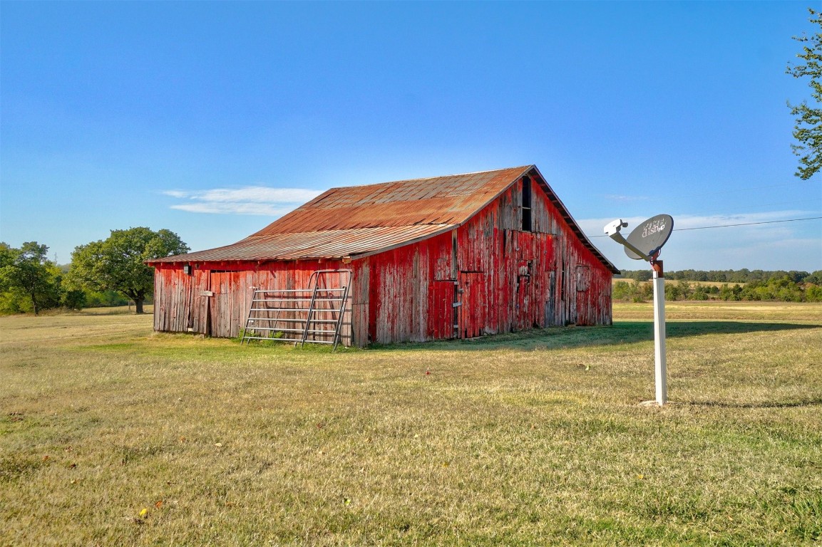 Tecumseh, Oklahoma 74873, United States, 4 Bedrooms Bedrooms, ,4 BathroomsBathrooms,Residential,Pending,36350