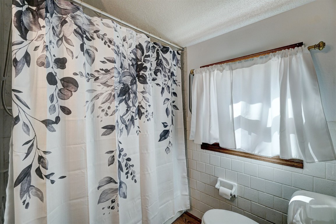 Tecumseh, Oklahoma 74873, United States, 4 Bedrooms Bedrooms, ,4 BathroomsBathrooms,Residential,Pending,36350