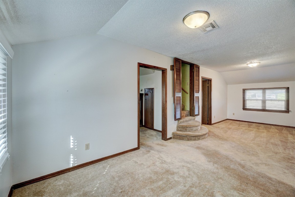 Tecumseh, Oklahoma 74873, United States, 4 Bedrooms Bedrooms, ,4 BathroomsBathrooms,Residential,Pending,36350