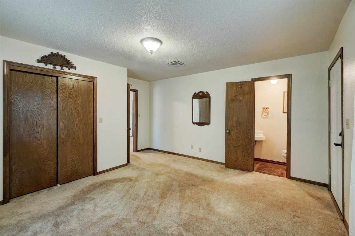 Tecumseh, Oklahoma 74873, United States, 4 Bedrooms Bedrooms, ,4 BathroomsBathrooms,Residential,Pending,36350