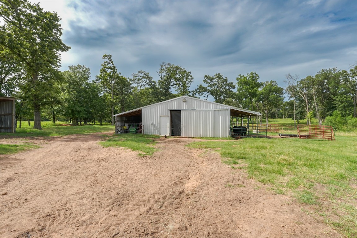 Tecumseh, Oklahoma 74873, United States, 4 Bedrooms Bedrooms, ,2 BathroomsBathrooms,Residential,Active,165672