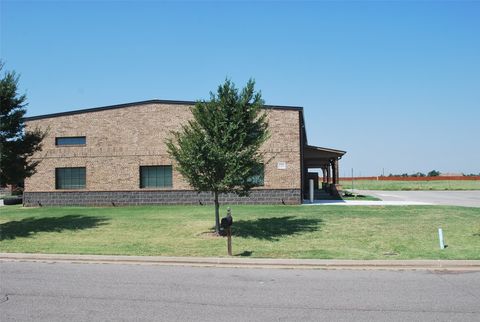 Photo of 12313 N Meritt Avenue, Yukon, OK 73099 (MLS # 1128362)