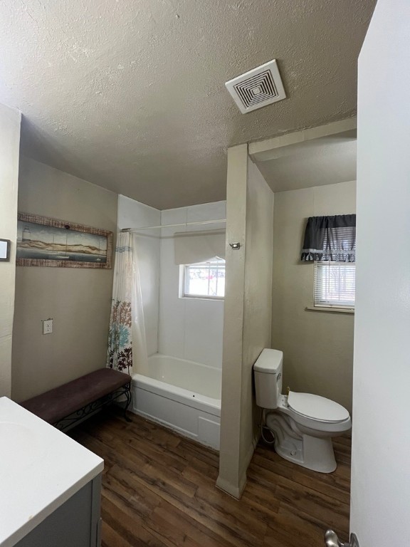 Shawnee, Oklahoma 74801, United States, 2 Bedrooms Bedrooms, ,2 BathroomsBathrooms,Residential,Active,80343