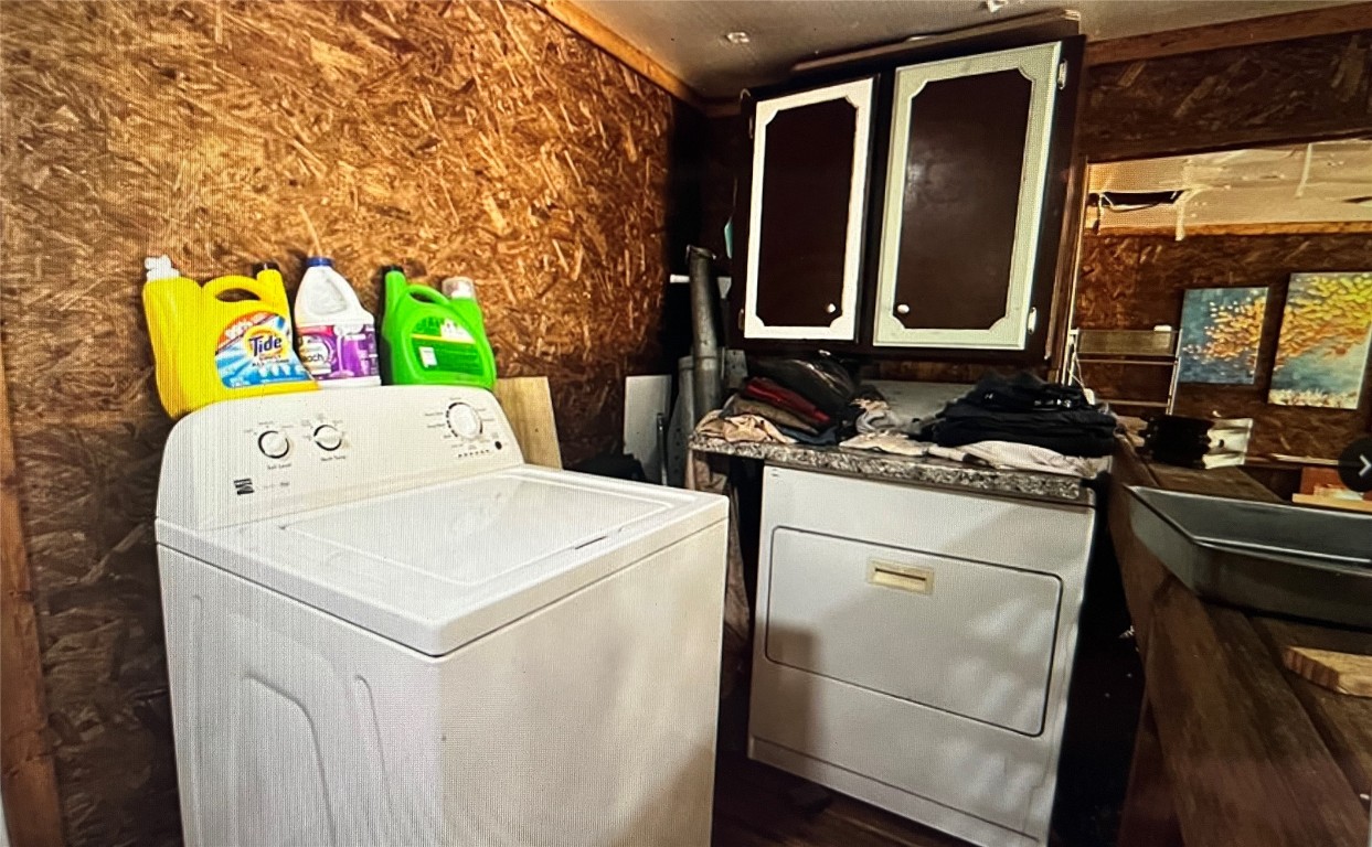 Shawnee, Oklahoma 74801, United States, 2 Bedrooms Bedrooms, ,2 BathroomsBathrooms,Residential,Active,80343