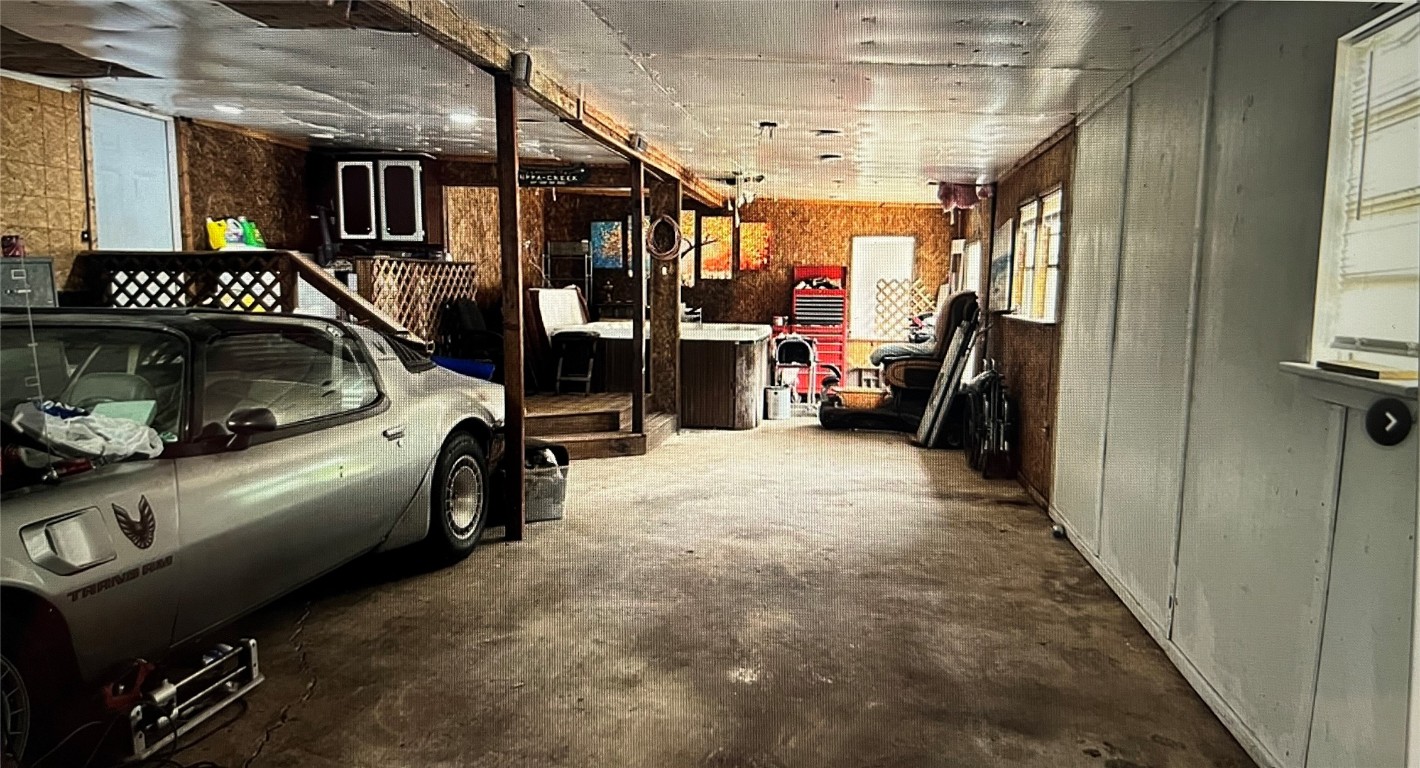 Shawnee, Oklahoma 74801, United States, 2 Bedrooms Bedrooms, ,2 BathroomsBathrooms,Residential,Active,80343