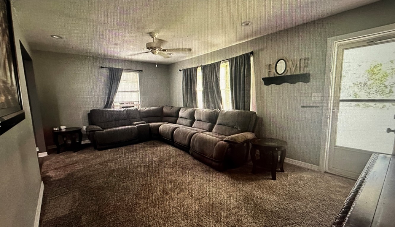 Shawnee, Oklahoma 74801, United States, 2 Bedrooms Bedrooms, ,2 BathroomsBathrooms,Residential,Active,80343