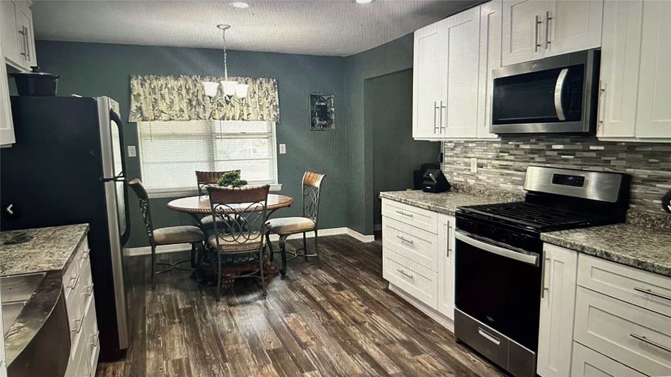 Shawnee, Oklahoma 74801, United States, 2 Bedrooms Bedrooms, ,2 BathroomsBathrooms,Residential,Active,80343