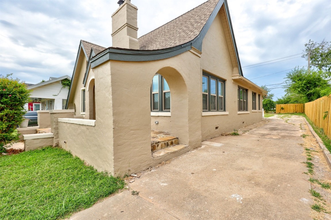 Shawnee, Oklahoma 74804, United States, 3 Bedrooms Bedrooms, ,2 BathroomsBathrooms,Residential,Active,48382