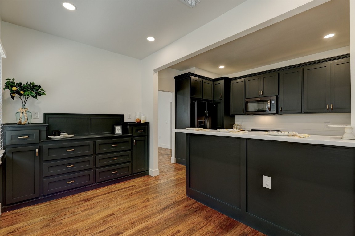 Shawnee, Oklahoma 74804, United States, 3 Bedrooms Bedrooms, ,2 BathroomsBathrooms,Residential,Active,48382