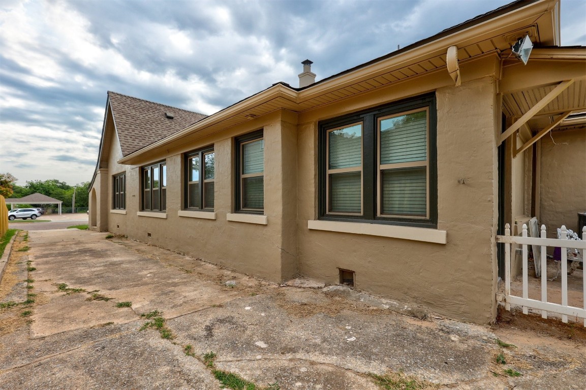 Shawnee, Oklahoma 74804, United States, 3 Bedrooms Bedrooms, ,2 BathroomsBathrooms,Residential,Active,48382