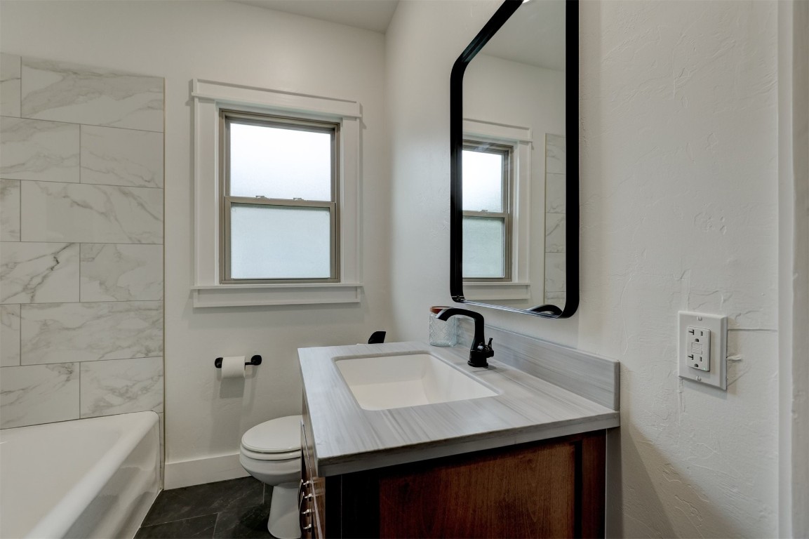 Shawnee, Oklahoma 74804, United States, 3 Bedrooms Bedrooms, ,2 BathroomsBathrooms,Residential,Active,48382