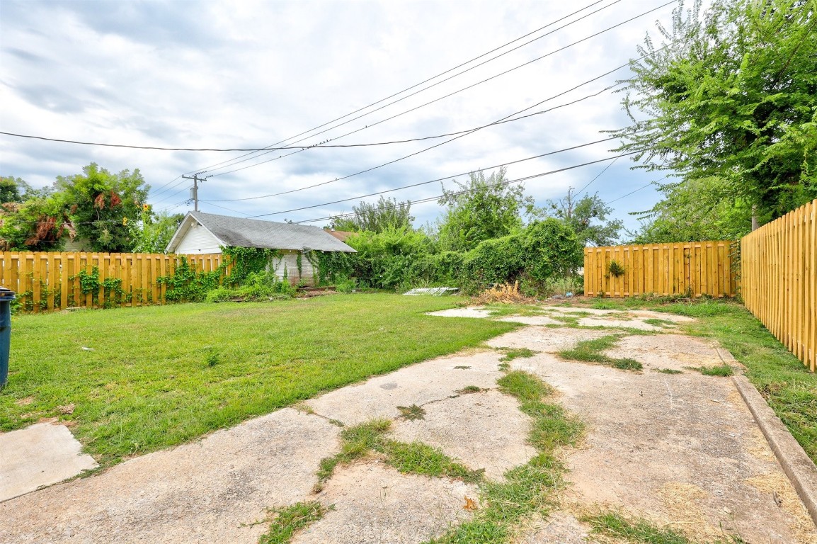 Shawnee, Oklahoma 74804, United States, 3 Bedrooms Bedrooms, ,2 BathroomsBathrooms,Residential,Active,48382