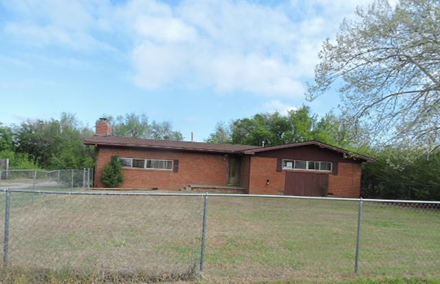 Photo 1 of 15 — 11105 E Draper Avenue, Choctaw, OK 73020