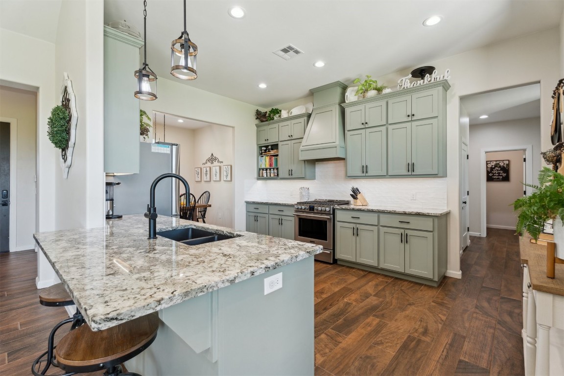 Shawnee, Oklahoma 74804, United States, 4 Bedrooms Bedrooms, ,3 BathroomsBathrooms,Residential,Active,173124