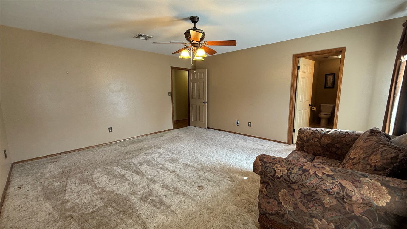 Tecumseh, Oklahoma 74873, United States, 3 Bedrooms Bedrooms, ,3 BathroomsBathrooms,Residential,Active,80332