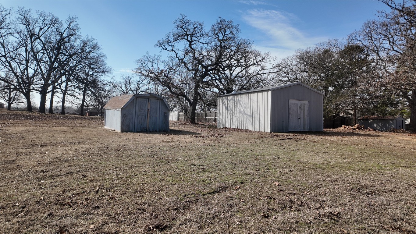 Tecumseh, Oklahoma 74873, United States, 3 Bedrooms Bedrooms, ,3 BathroomsBathrooms,Residential,Active,80332
