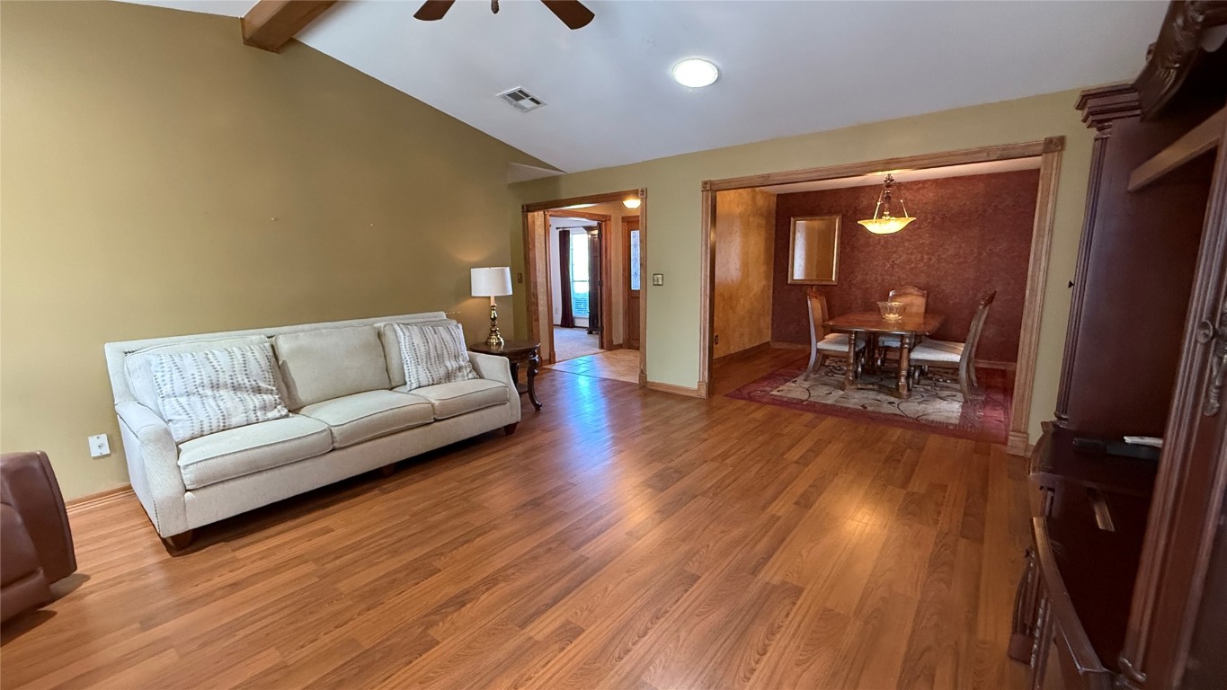 Tecumseh, Oklahoma 74873, United States, 3 Bedrooms Bedrooms, ,3 BathroomsBathrooms,Residential,Active,80332