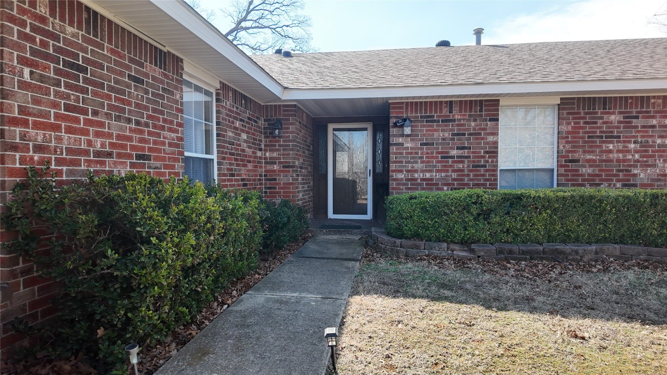 Tecumseh, Oklahoma 74873, United States, 3 Bedrooms Bedrooms, ,3 BathroomsBathrooms,Residential,Active,80332