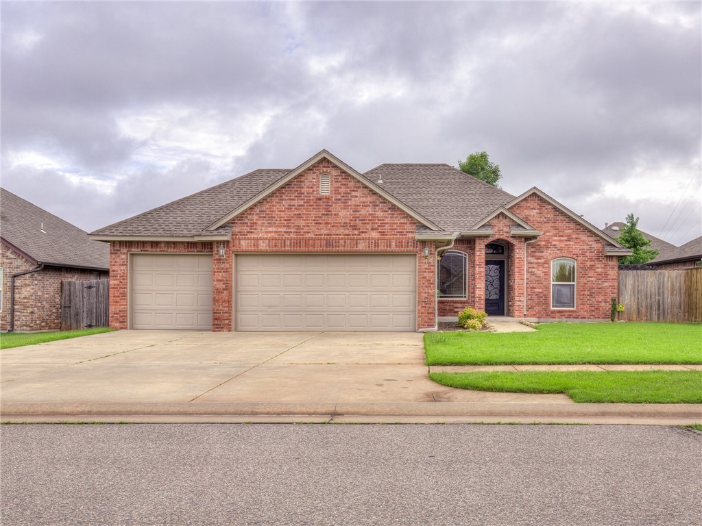 Photo 1 of 36 — 1805 NE 31st Street, Moore, OK 73160