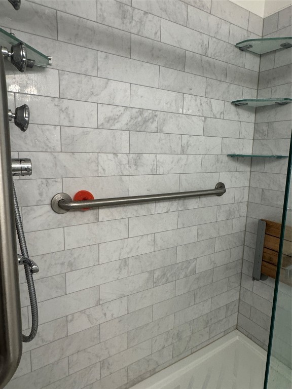 Shawnee, Oklahoma 74801, United States, 3 Bedrooms Bedrooms, ,2 BathroomsBathrooms,Residential,Pending,114903