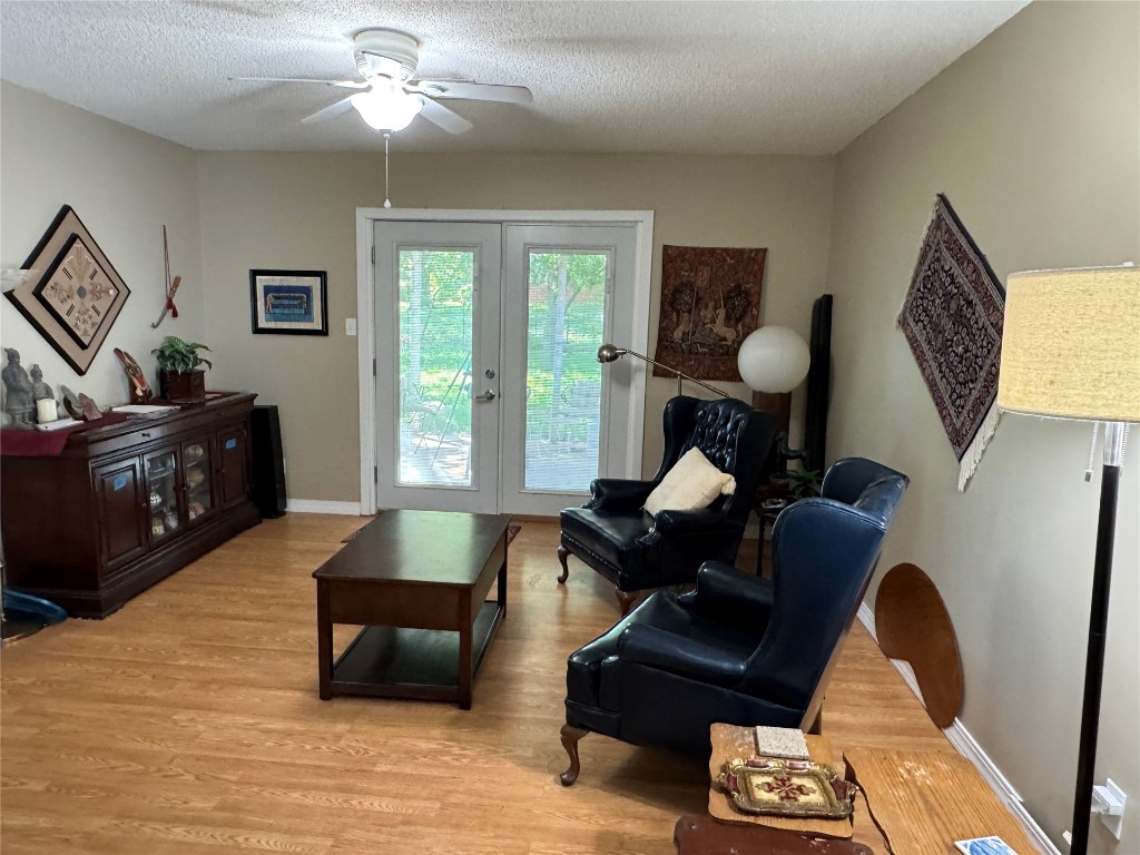 Shawnee, Oklahoma 74801, United States, 3 Bedrooms Bedrooms, ,2 BathroomsBathrooms,Residential,Pending,114903