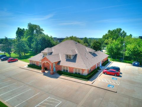 Photo of 924 NW 58th Street, Oklahoma City, OK 73118 (MLS # 1090078)
