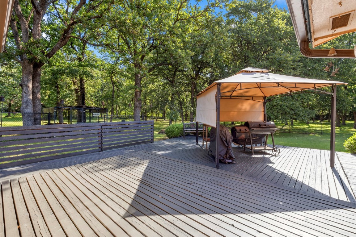 Shawnee, Oklahoma 74804, United States, 3 Bedrooms Bedrooms, ,3 BathroomsBathrooms,Residential,Active,170227