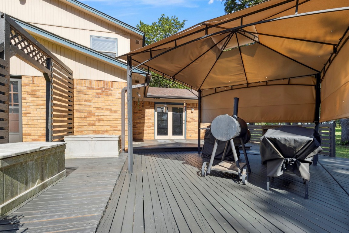 Shawnee, Oklahoma 74804, United States, 3 Bedrooms Bedrooms, ,3 BathroomsBathrooms,Residential,Active,170227