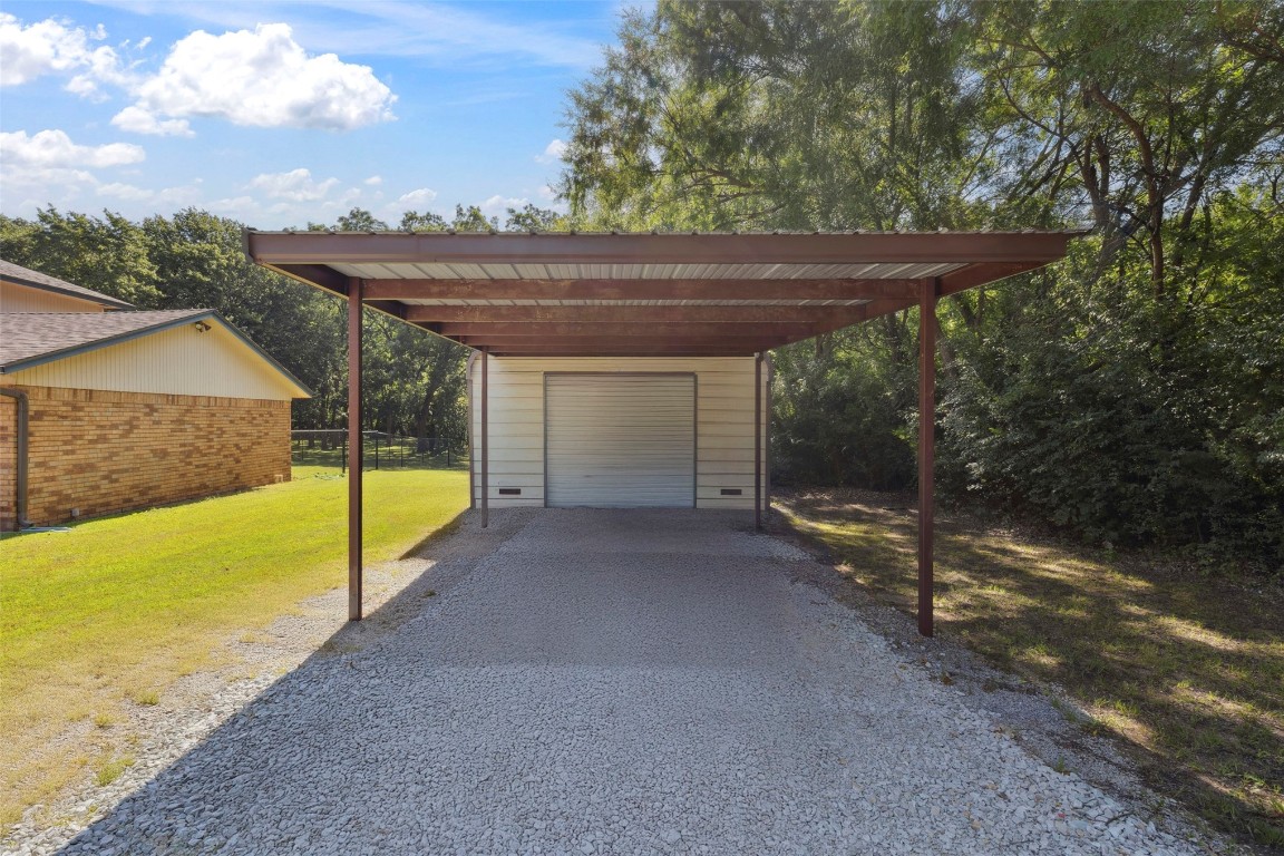 Shawnee, Oklahoma 74804, United States, 3 Bedrooms Bedrooms, ,3 BathroomsBathrooms,Residential,Active,170227