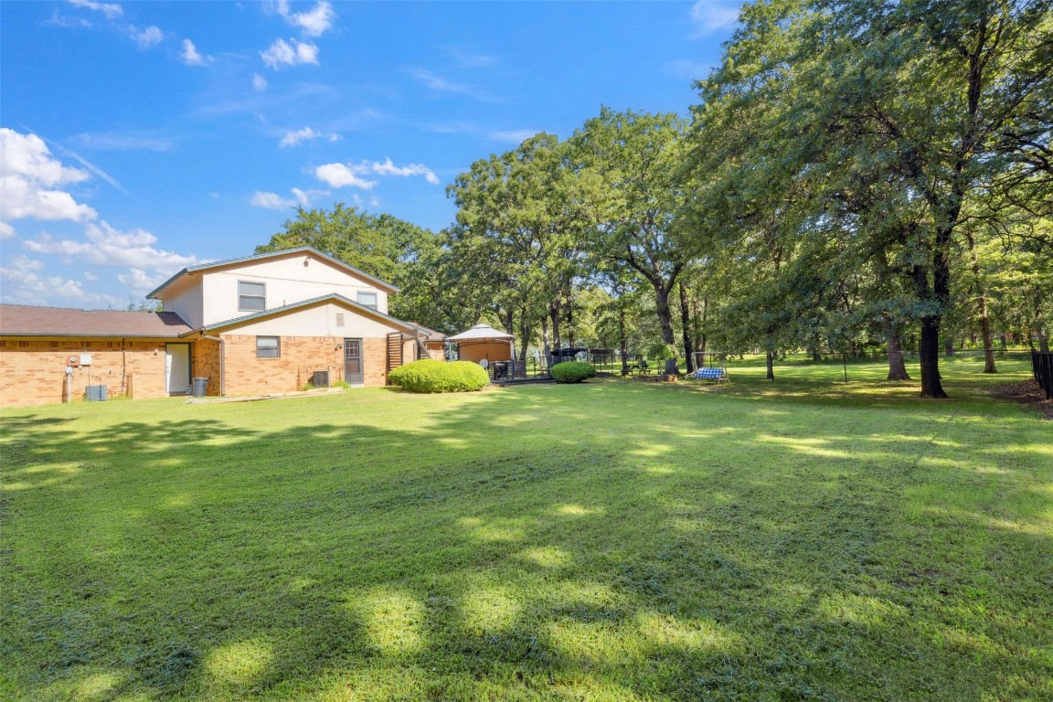 Shawnee, Oklahoma 74804, United States, 3 Bedrooms Bedrooms, ,3 BathroomsBathrooms,Residential,Active,170227