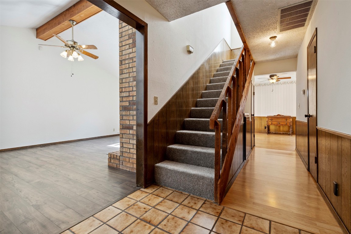 Shawnee, Oklahoma 74804, United States, 3 Bedrooms Bedrooms, ,3 BathroomsBathrooms,Residential,Active,170227