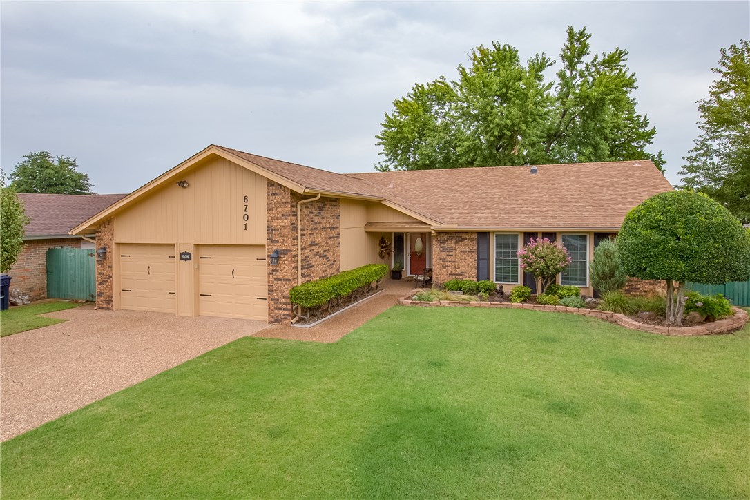 Photo 1 of 33 — 6701 Bear Canyon Drive, Oklahoma City, OK 73162
