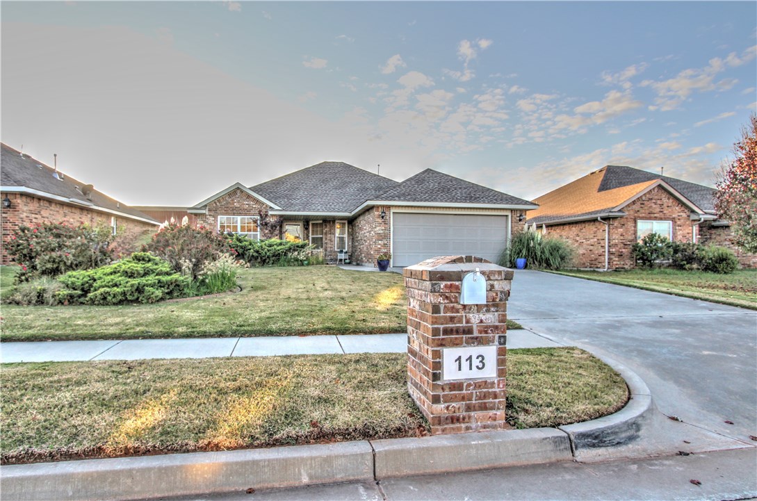 Photo 1 of 30 — 113 N Silver Way, Mustang, OK 73064