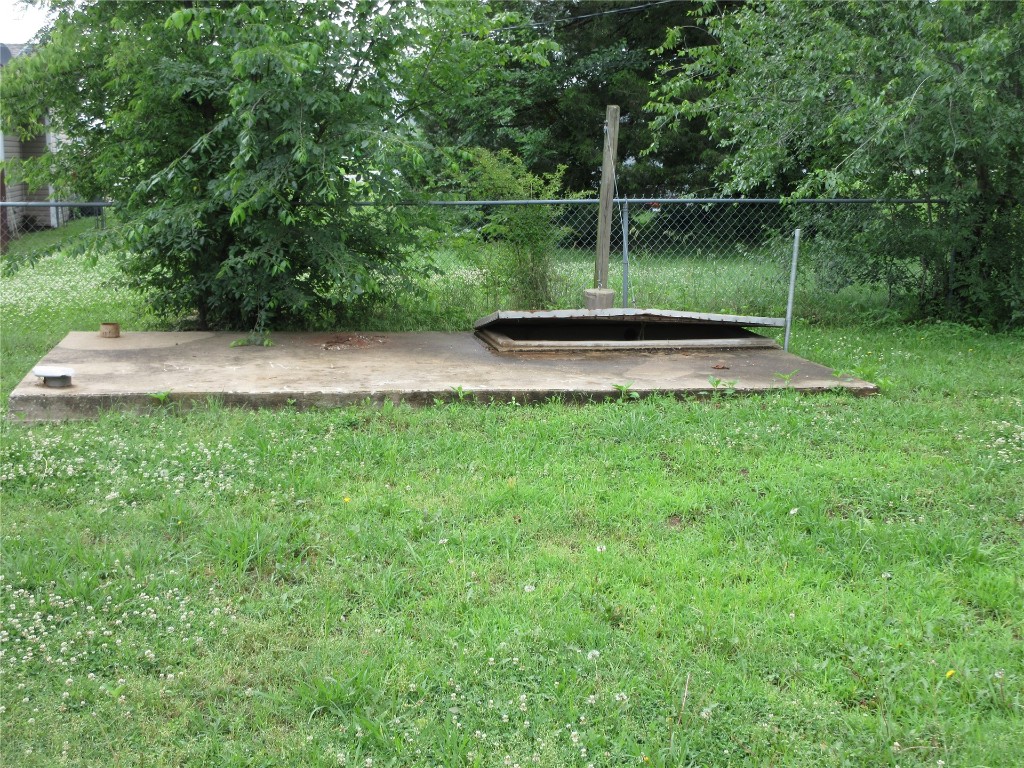 Tecumseh, Oklahoma 74873, United States, 2 Bedrooms Bedrooms, ,1 BathroomBathrooms,Residential,Pending,141245