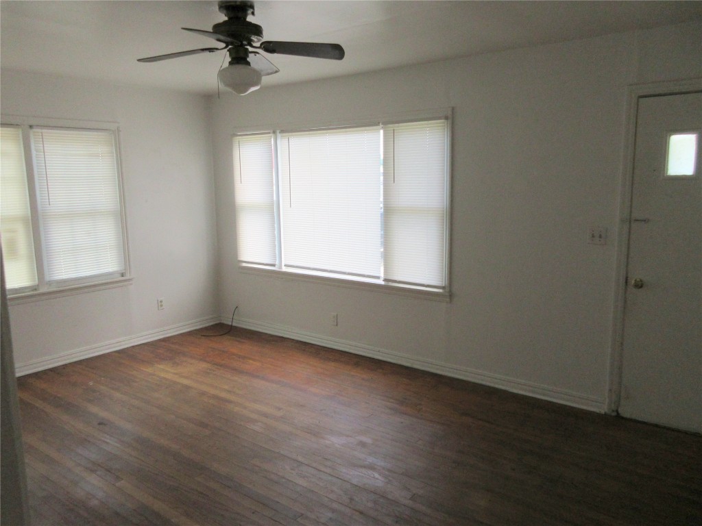 Tecumseh, Oklahoma 74873, United States, 2 Bedrooms Bedrooms, ,1 BathroomBathrooms,Residential,Pending,141245